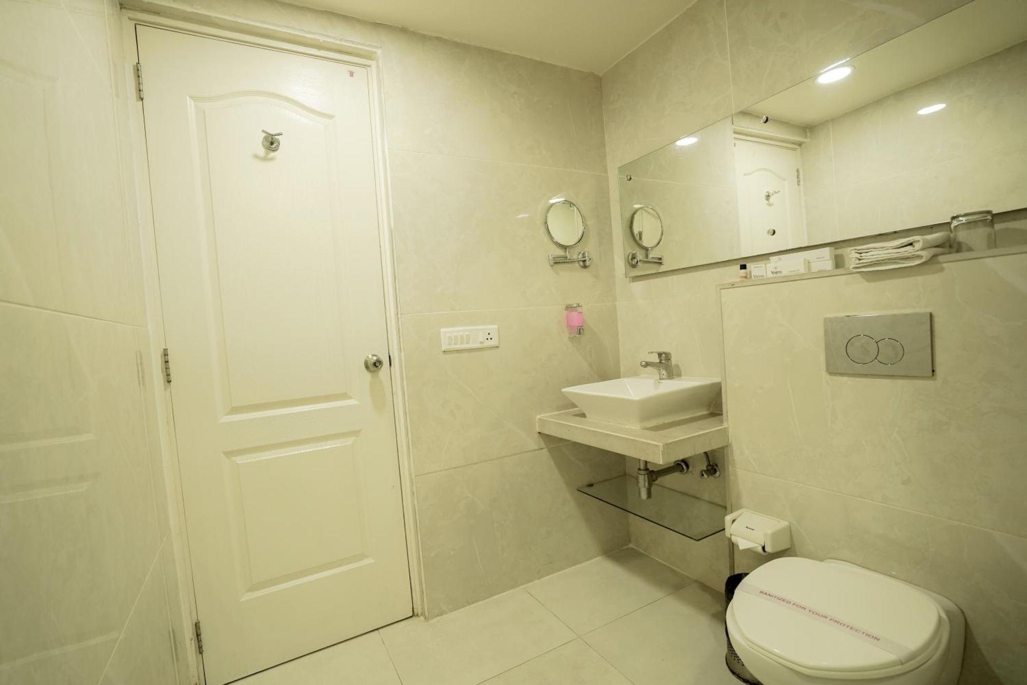 Cygnett Lite Grand, Jaipur Hotell Exteriör bild